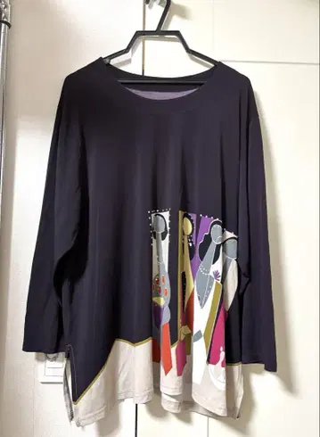 레오나르풍 튜닉 보라색 바탕에 추상 패턴 XL~3L 사이즈
