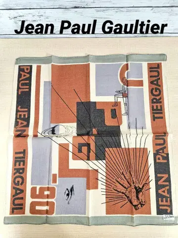 [새상품] Jean Paul Gaultier 그래픽 디자인 손수건