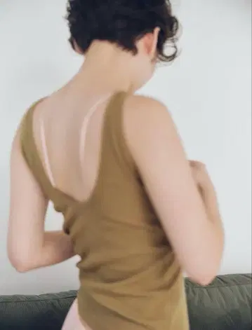 ilistore ili 탱크탑 tanktop khaki