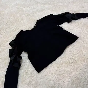 엠포리오 아르마니 숏 기장 니트