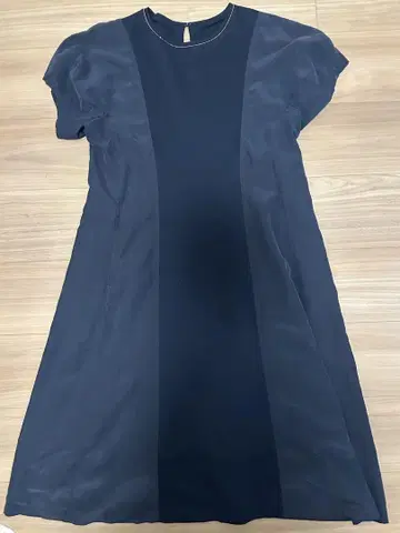 네이비 반팔 A 라인 원피스