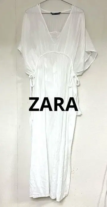 자라 린넨 V넥 롱 원피스 화이트