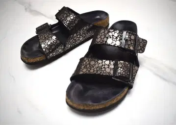버켄스탁 애리조나 사이즈 40(26cm) 가죽 샌들