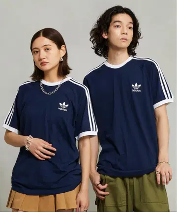 adidas 네이비 T셔츠
