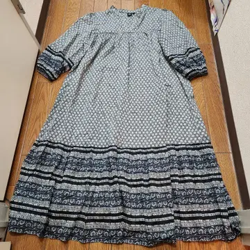 한정품 ANNA SUI x 유니클로 콜라보 A라인 원피스 M 새상품급