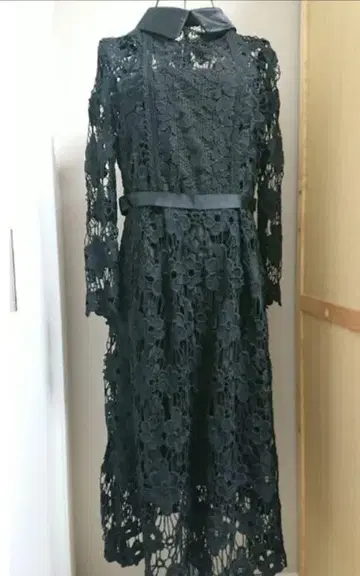 레이스 블랙 드레스 긴팔