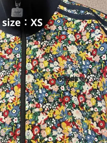 adidas LIBERTY LONDON 플로럴 트랙 탑 저지