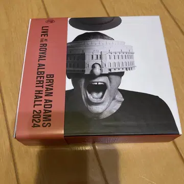 BRYAN ADAMS 라이브 앨범 2024