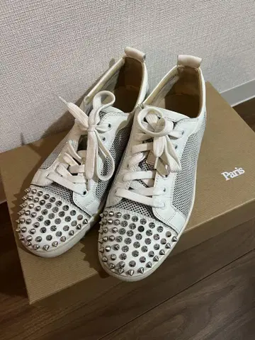 CHRISTIAN LOUBOUTIN 스터드 장식 스니커즈