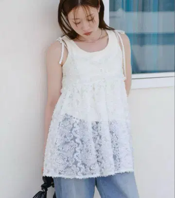 Kastane 웨이브 자수 튤 튜닉 아이보리