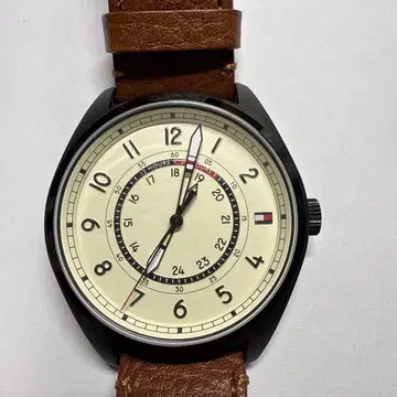 TOMMY HILFIGER 타미힐피거 남성용 손목시계 가죽 벨트