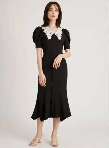 SNIDEL 스나이델 자수 카라 머메이드 원피스