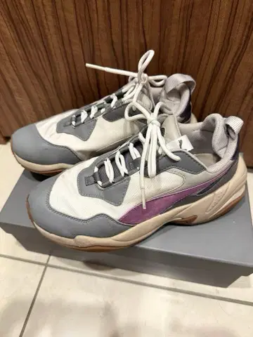 PUMA 스니커즈 썬더 일렉트릭 여성 35.5 사이즈 22cm