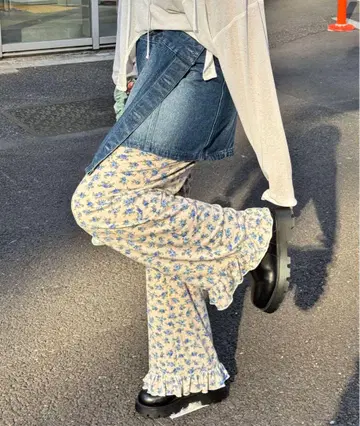 플라워 프린트 플레어 팬츠 파랑