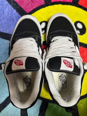 Vans 블랙/화이트 하이컷 스니커즈