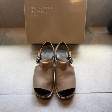 23.5cm 새상품급 MARGARET HOWELL idea 가죽 샌들