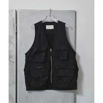 TODAYFUL Nylon Pocket Vest 블랙
