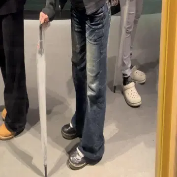 로우라이즈 플레어 데님 y2k