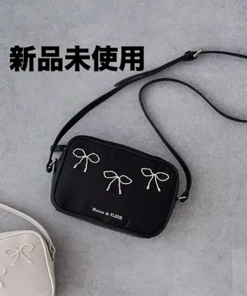메종 드 플뢰르 미사용 새상품 비쥬 리본 스퀘어 숄더백
