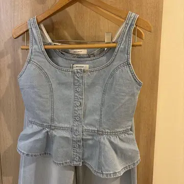 MOUSSY