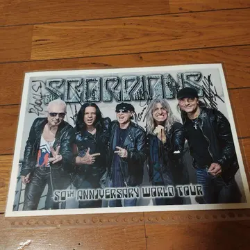 스콜피온스 SCORPIONS 50주년 기념 사인 포함 포스터