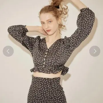 deicy 빈티지 리본 플라워 블라우스 신주쿠 한정판 핑크