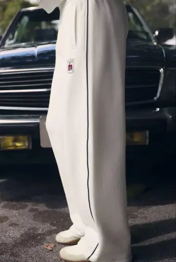 ZARA 자수 팬츠