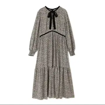 JILLSTUART 모노톤 플라워 원피스 블랙