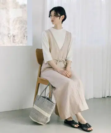 siiwa 린넨 깊은 V넥 원피스