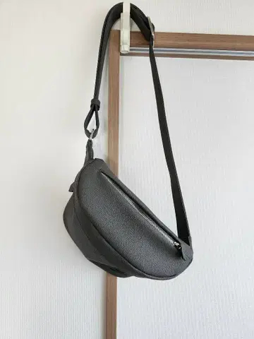 UNITED ARROWS CIBO 레더 라이크 힙색