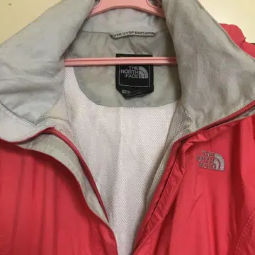THE NORTH FACE 핑크 후드 자켓