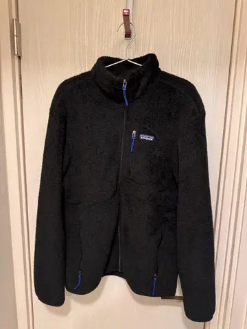 Patagonia 블랙 플리스 재킷