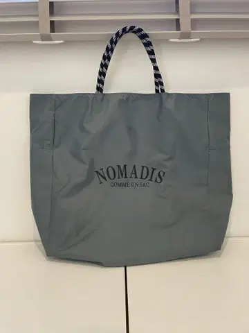 NOMADIS 그레이 토트백