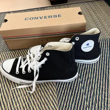 CONVERSE 블랙 하이컷 스니커즈
