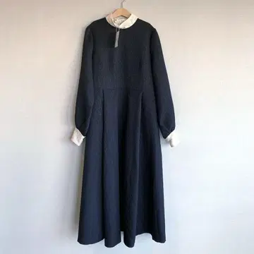 foufou 바이컬러 백 레이스 원피스 블랙0
