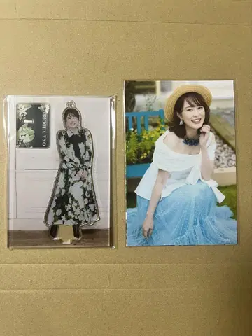 오카 미도리 아크릴 스탠드와 브로마이드 2