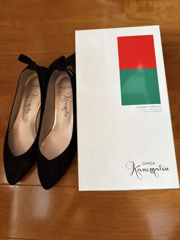 긴자 카네마츠 우산 겸용 펌프스