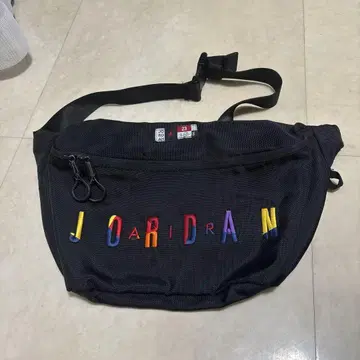 JORDAN 숄더백 블랙