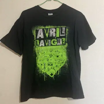 AVRIL LAVIGNE 그래픽 티셔츠 S 사이즈
