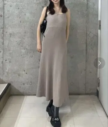슬리브리스 롱 원피스