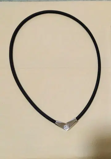 코란토테 목걸이