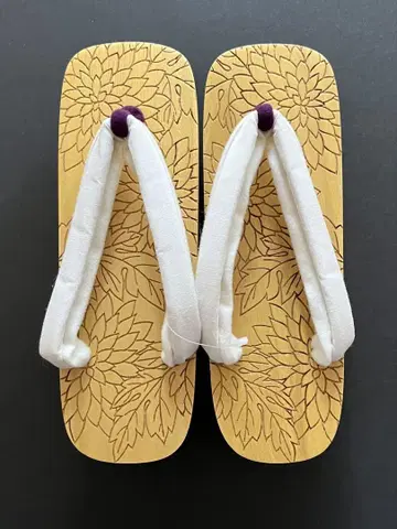 미사용 새상품 국화 낙인 일본 나막신 유카타 홑옷 여름 기모노 코디 M