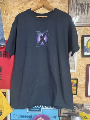 Apple 티셔츠