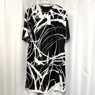 BOUTIQUE JUNKO 반팔 튜닉 블랙 화이트 SizeL
