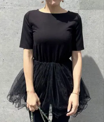 JENNE 볼륨 튤 티셔츠 블랙 튤 상의 M