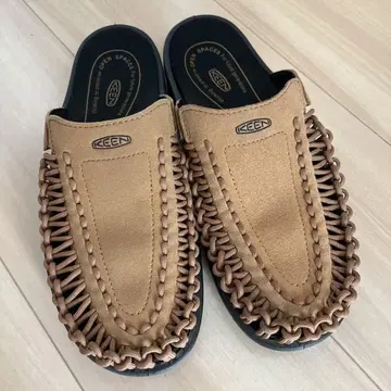 KEEN 샌들