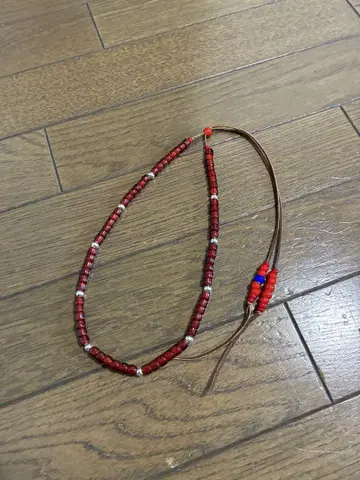 화이트 하츠 핸드메이드 비즈 목걸이