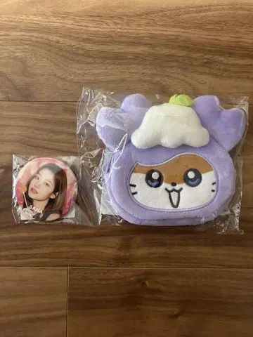 TWICE THIS IS FOR 사나 캔뱃지 파우치와 캔뱃지