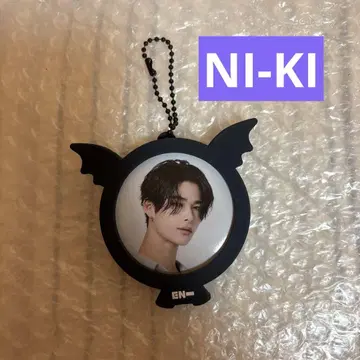 ENHYPEN 니키 NI-KI 캔뱃지 키링 WALK THE LINE