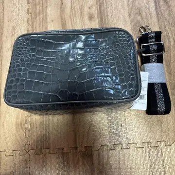 그레이 크로커다일 패턴 백